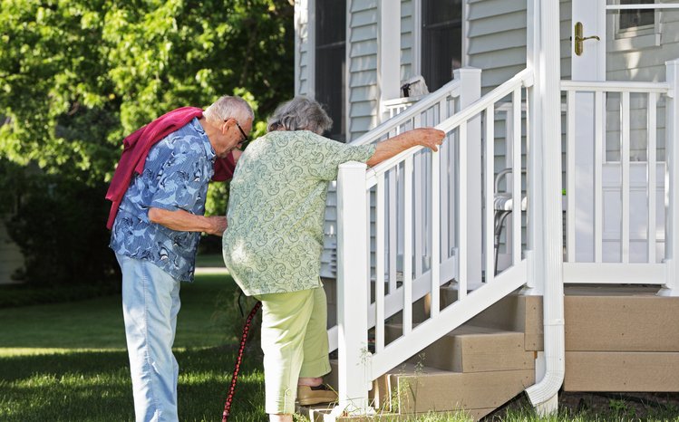 4 Ways  to Make Home Safer for Your Aging Parents