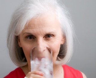 6 Ways to Keep Your Senior Parent Hydrated